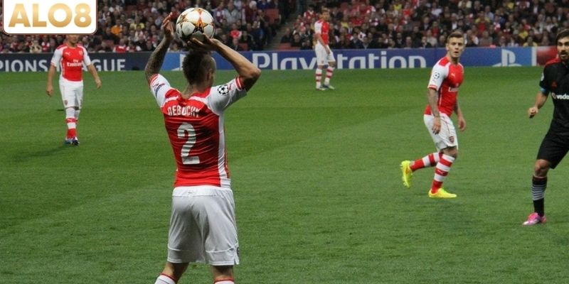 Kèo Ném Biên – Bí Quyết Đọc Trận Đấu Chính Xác Cần Nắm 1 Kèo ném biên là việc dự đoán tổng số lần ném